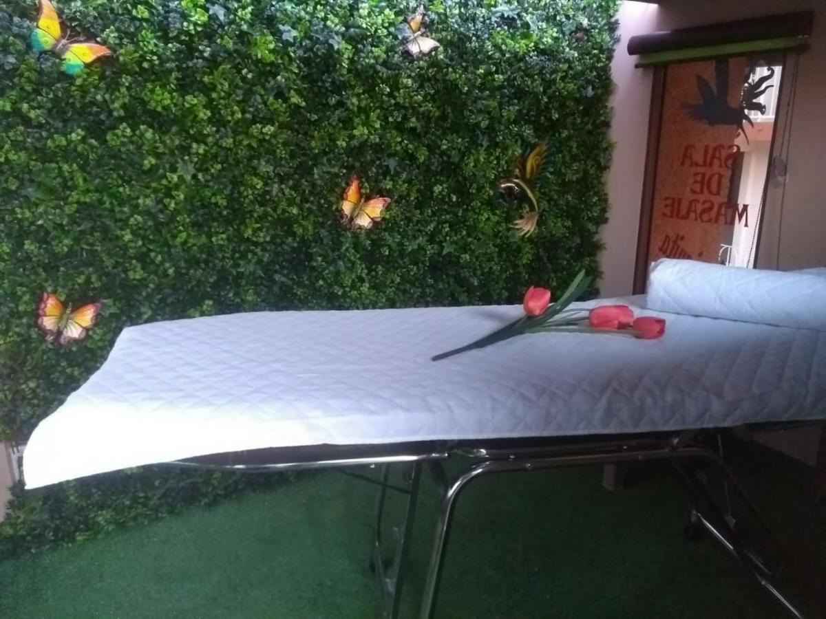 אישטפאן דה לה סאל Hotel Yara מראה חיצוני תמונה