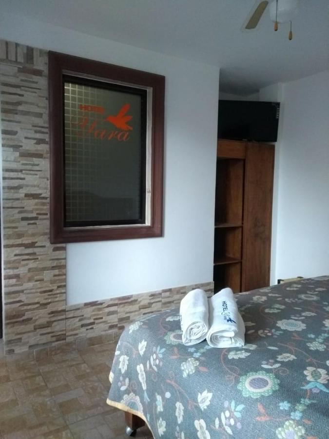 אישטפאן דה לה סאל Hotel Yara מראה חיצוני תמונה