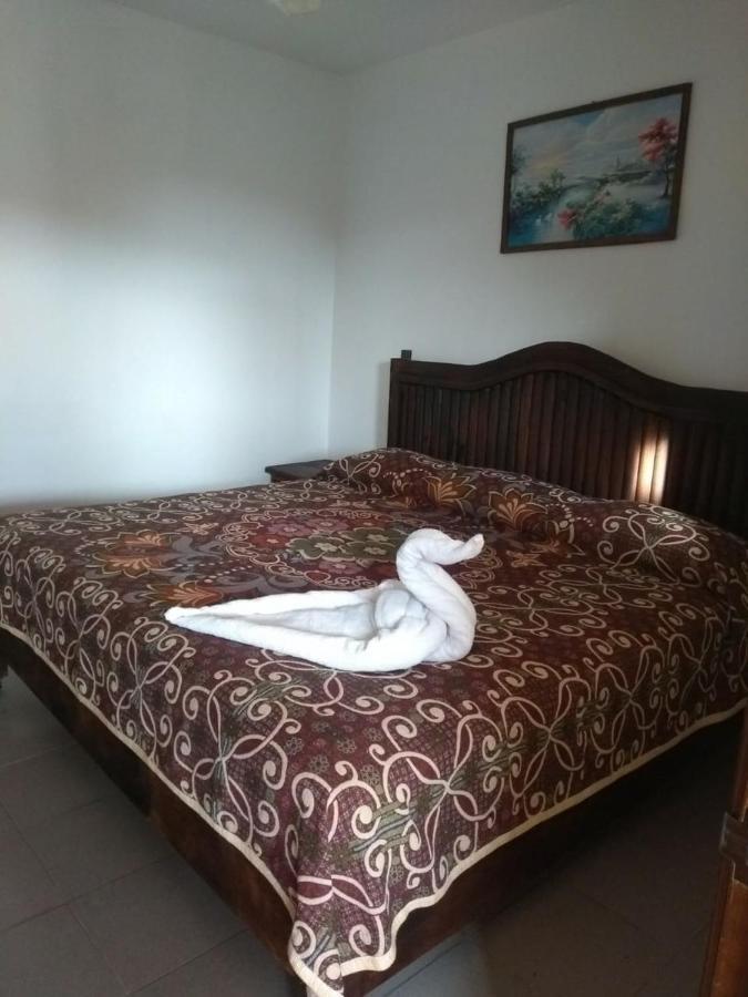 אישטפאן דה לה סאל Hotel Yara מראה חיצוני תמונה