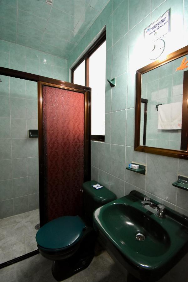 אישטפאן דה לה סאל Hotel Yara מראה חיצוני תמונה