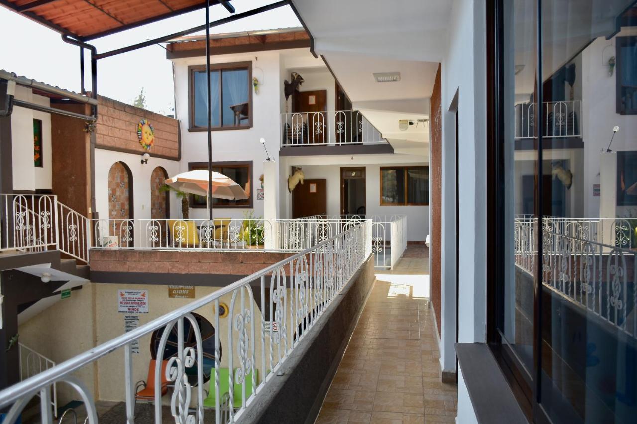 אישטפאן דה לה סאל Hotel Yara מראה חיצוני תמונה