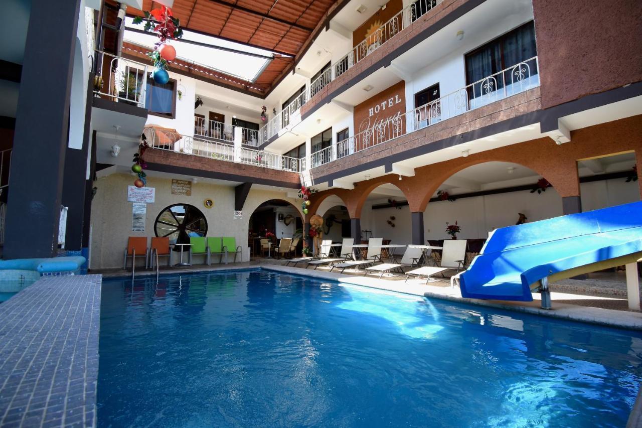 אישטפאן דה לה סאל Hotel Yara מראה חיצוני תמונה